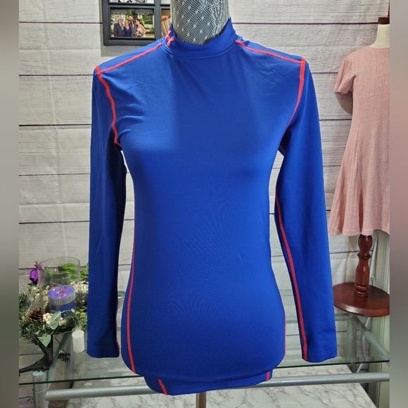 Under Armour Other - Coldgear underarmour shirt